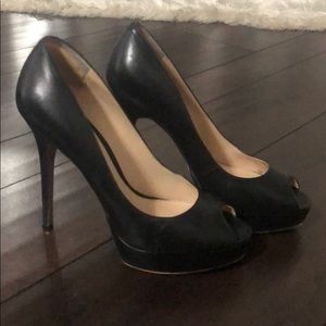 Black Vince Camuto 4” Platform Peep Toe Heels